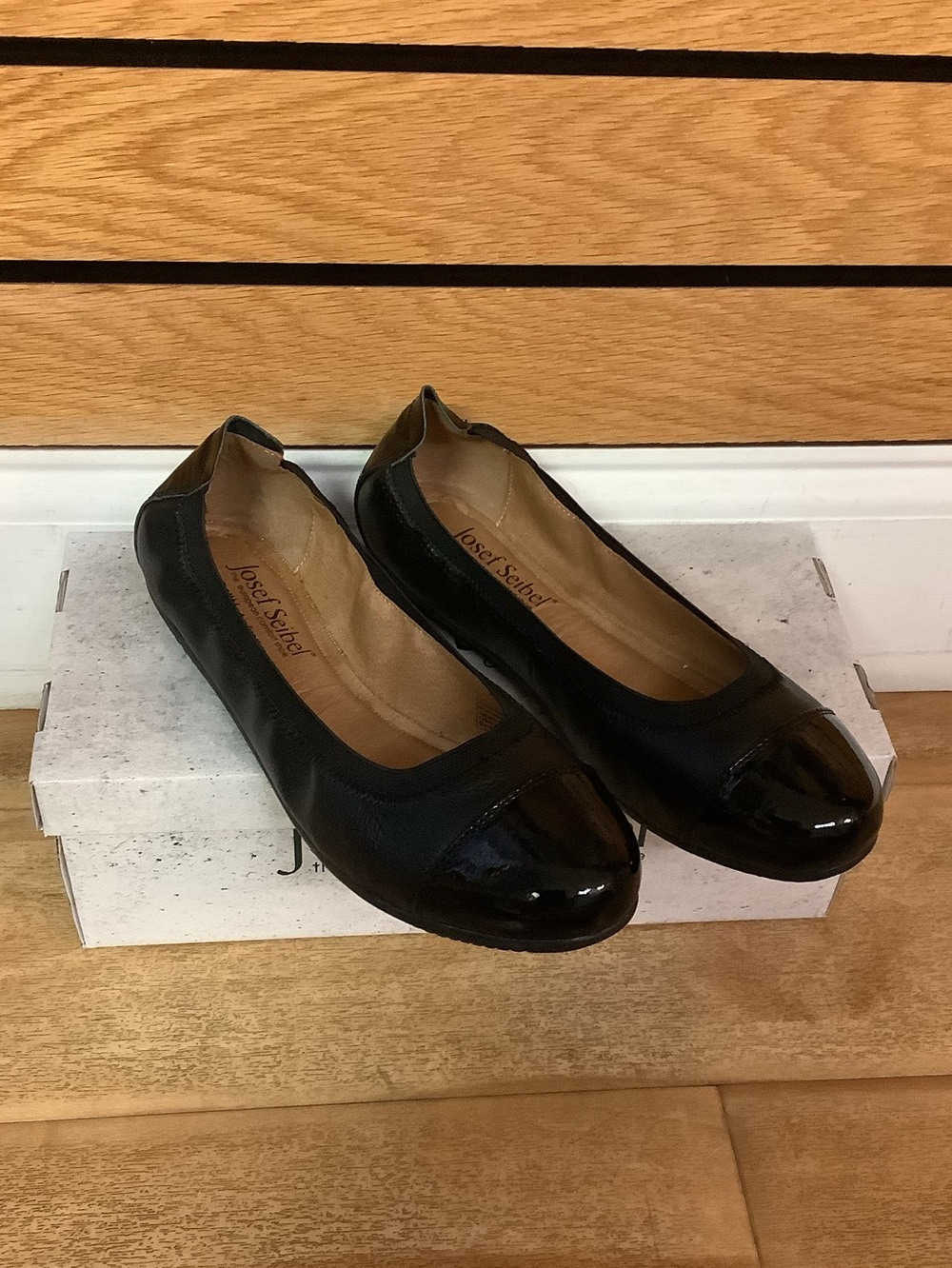 Josef Seibel Black Pippa 07